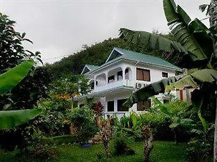 Evergreen Aparthotel Anse Royale